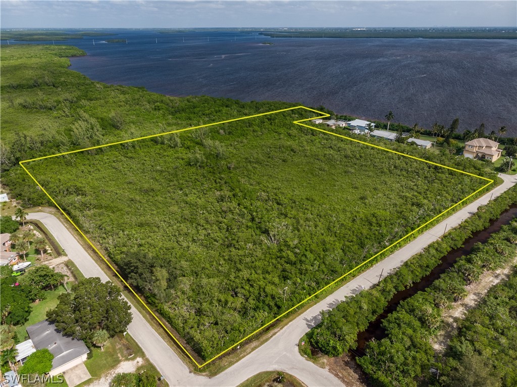 5931 Cove ST St. James City FL 33956