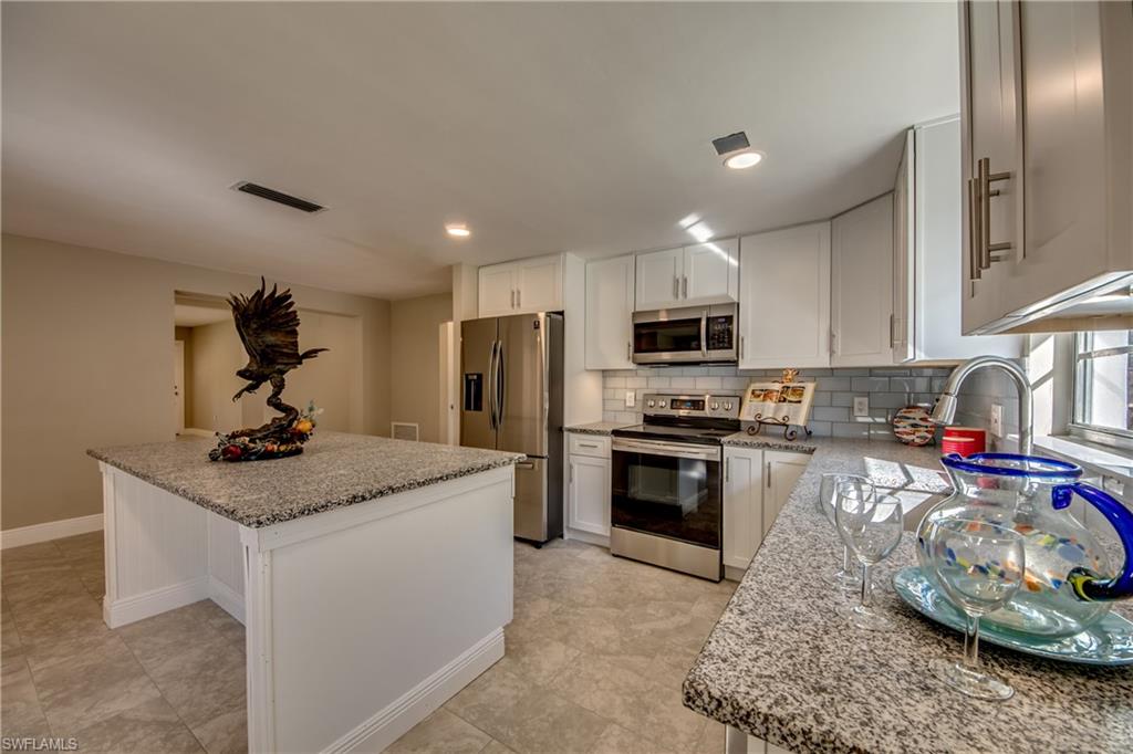 3817 Marvaez ST Fort Myers FL 33901
