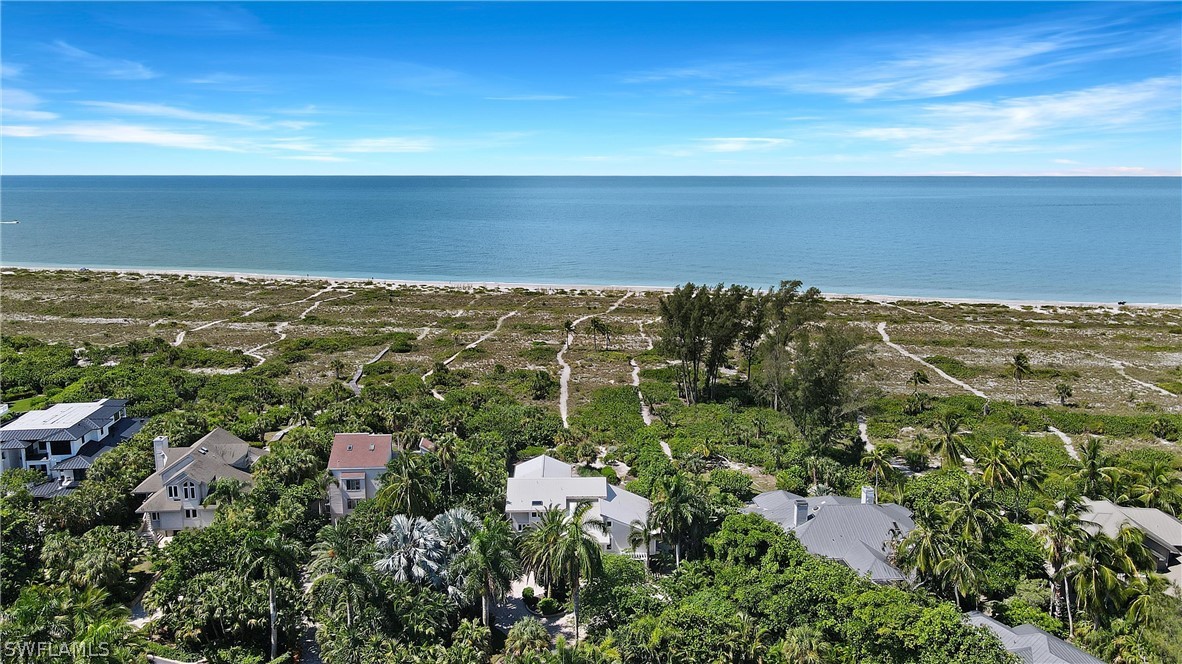 1320 Seaspray LN Sanibel FL 33957