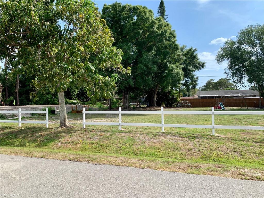 19078 Evergreen RD Fort Myers FL 33967