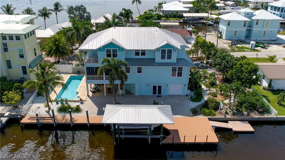 2656 Geary ST Matlacha FL 33993