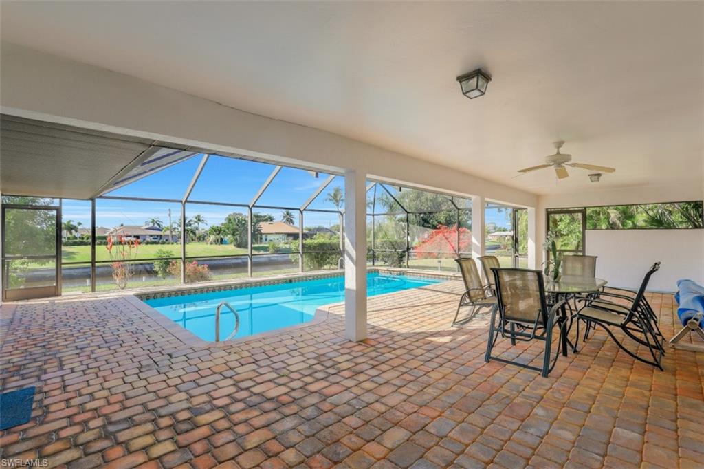 1304 SE 37th LN Cape Coral FL 33904