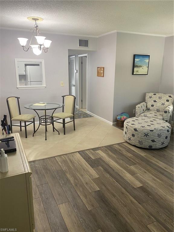 641 Periwinkle WAY B2 Sanibel FL 33957