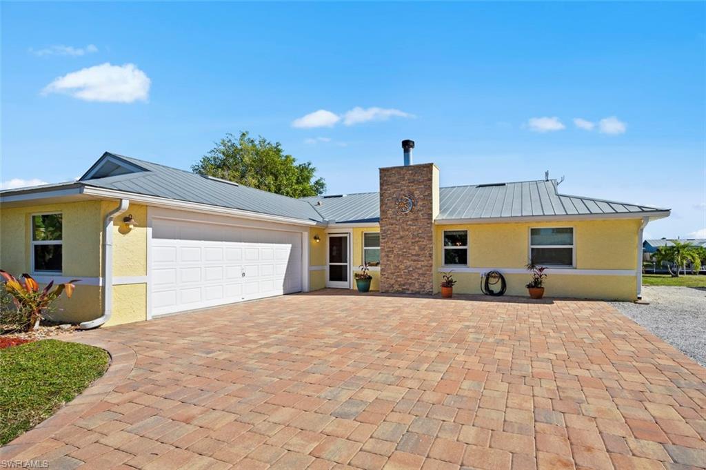 12256 Star Shell DR Matlacha Isles FL 33991