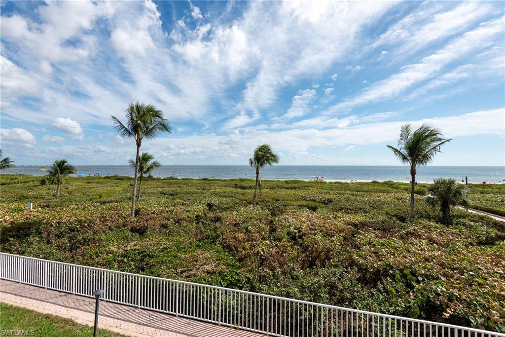 827 E Gulf DR D6 Sanibel FL 33957